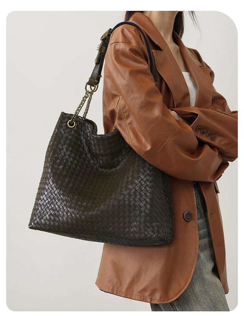 shoulder bag