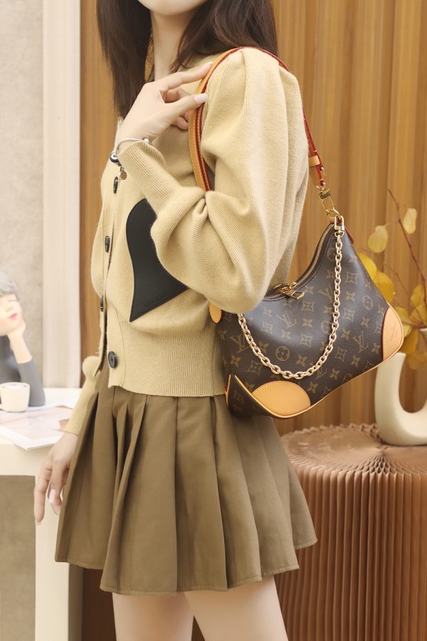 LV 𝐁𝐎𝐔𝐋𝐎𝐆𝐍𝐄 Bag