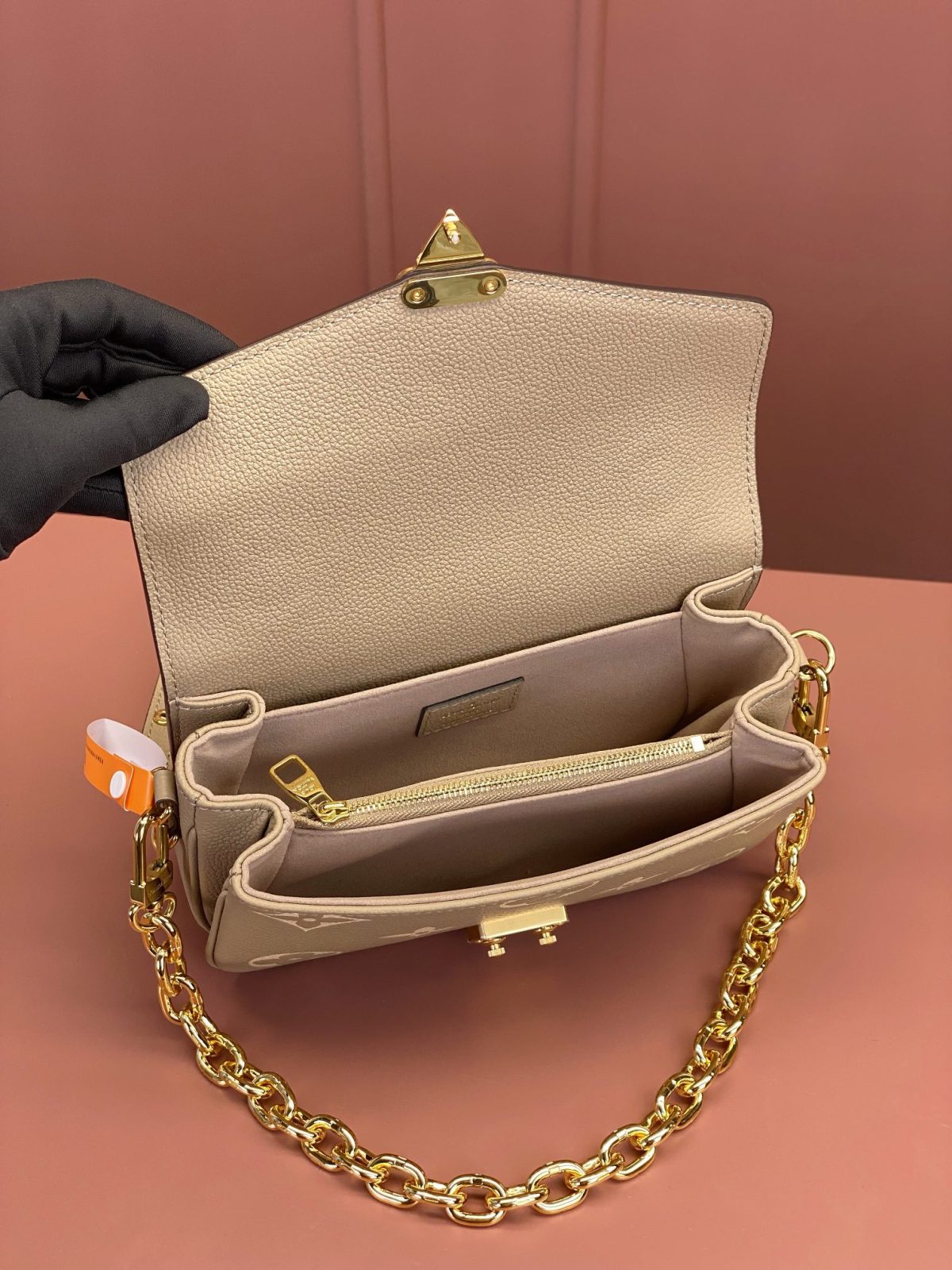 LV POCHETTE MÉTIS EAST WEST Bag - Image 9