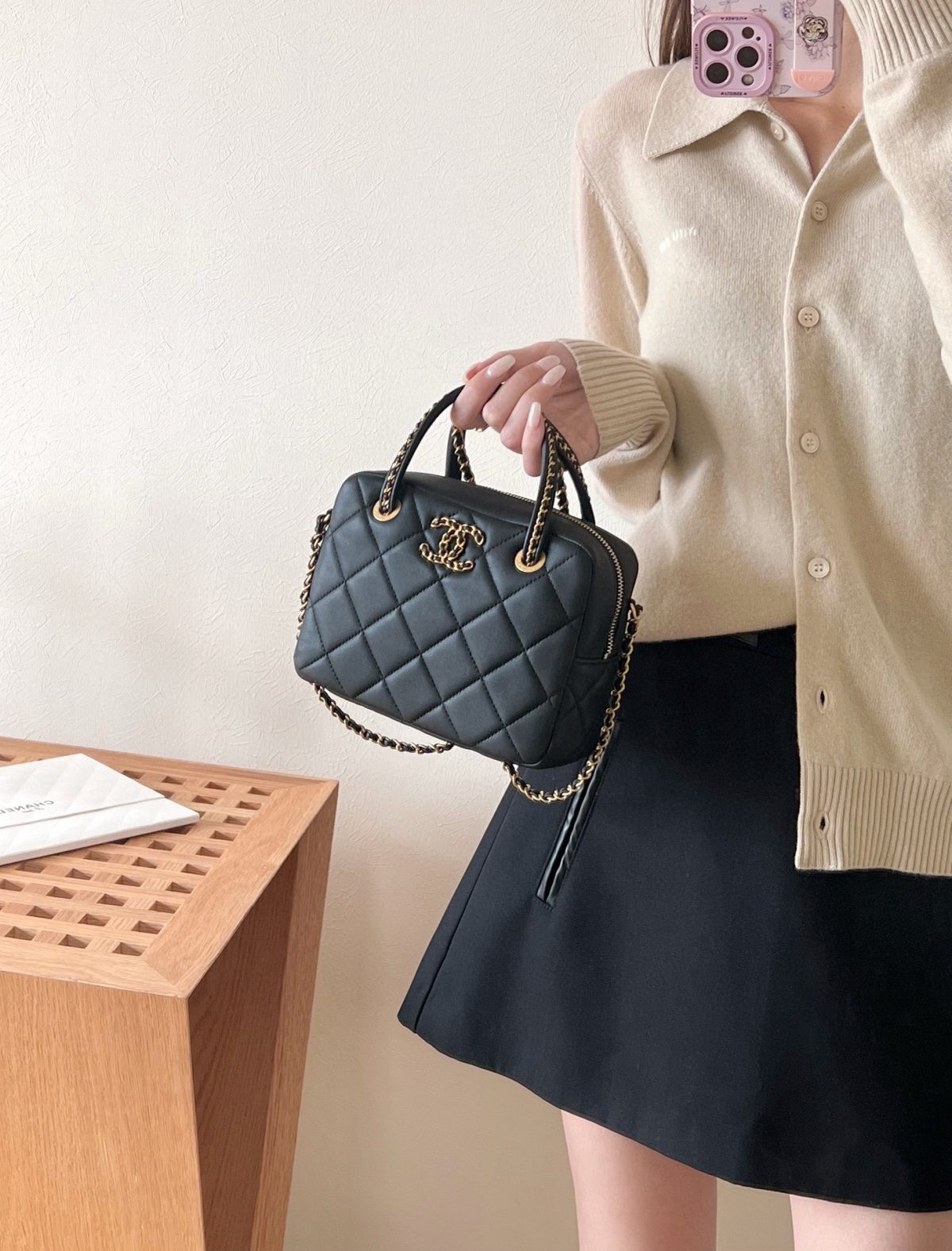 Chanel Camera Handbag - Image 1