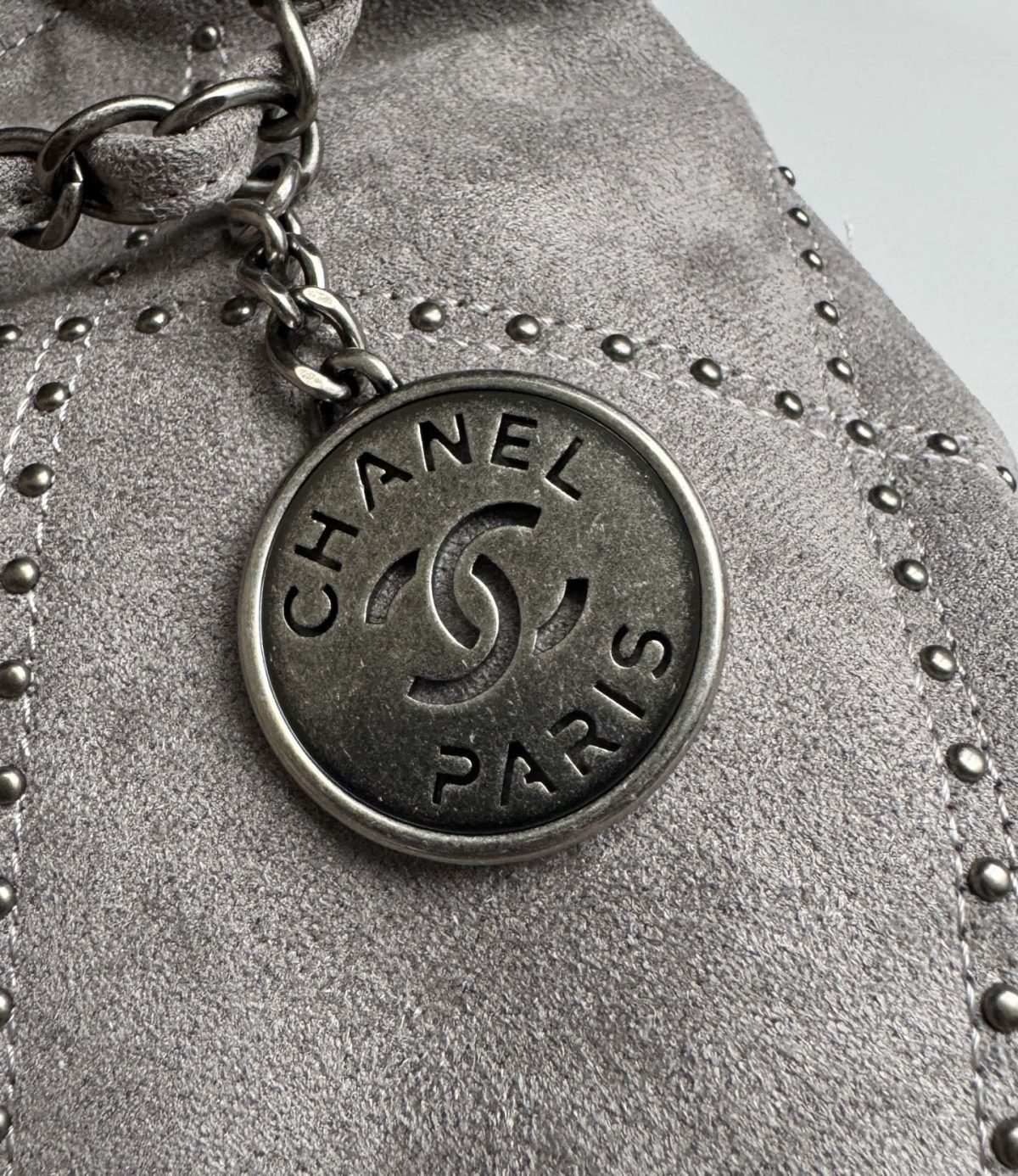 Chanel 22 Bag - Image 4
