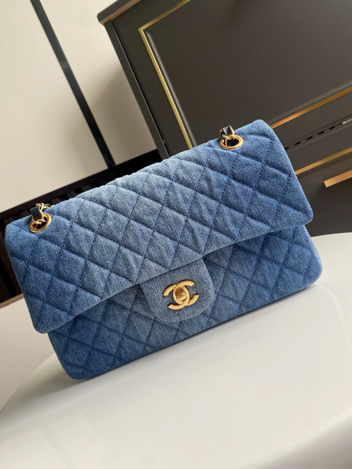 Chanel Classic Flap Bag - Image 2