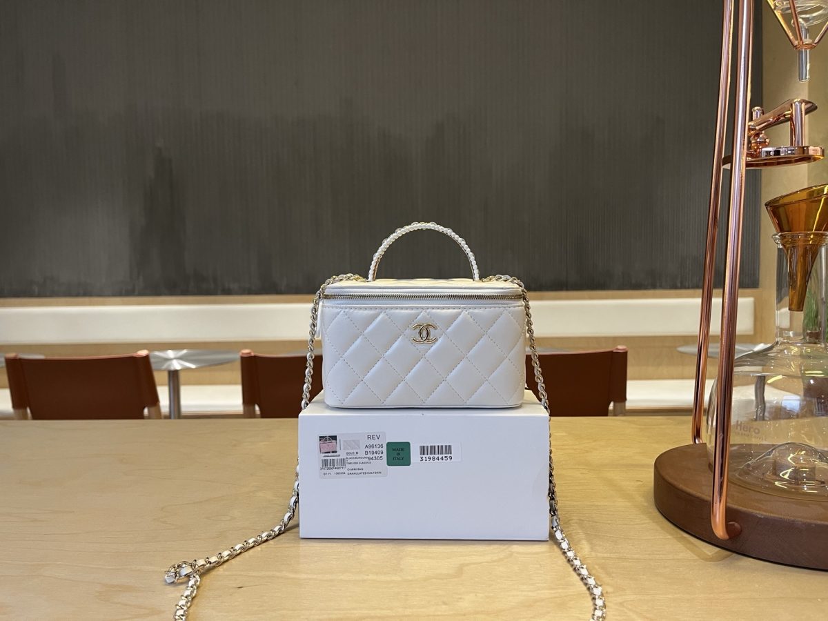Chanel Handbag - Image 1