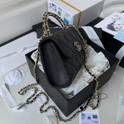Chanel Kelly Handbag - Image 4