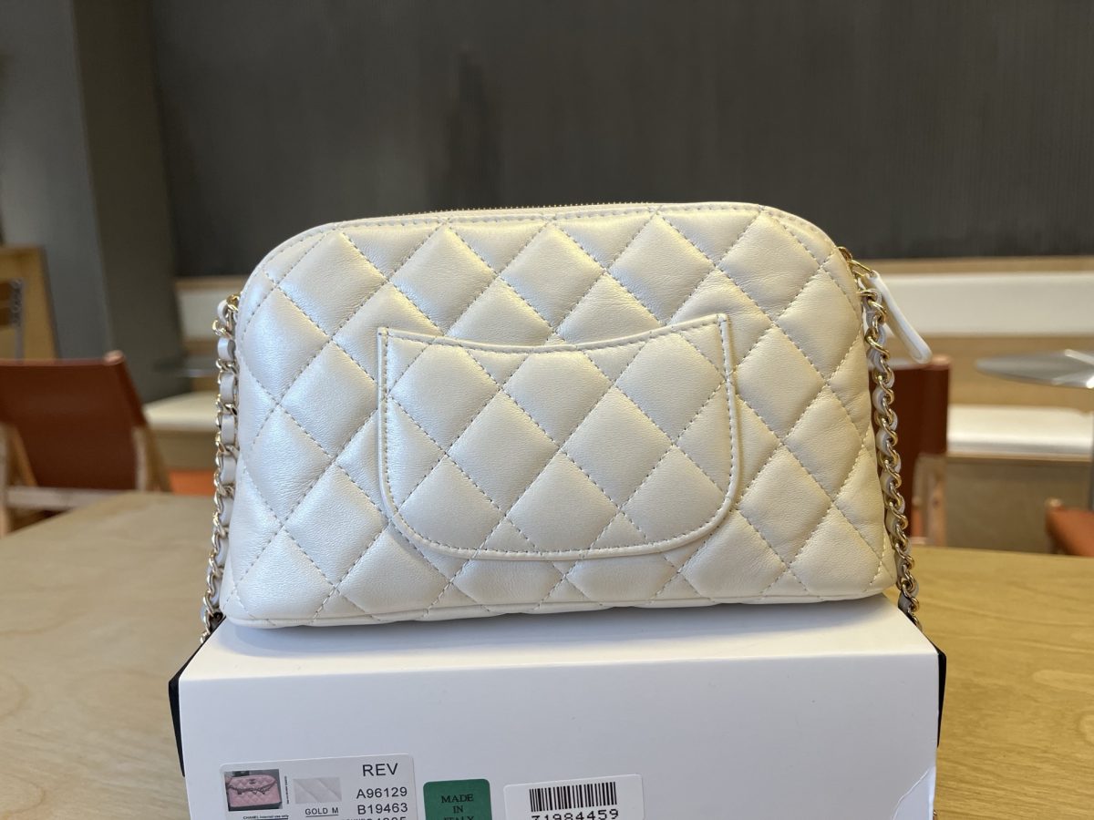 Chanel Chain Bag - Image 3