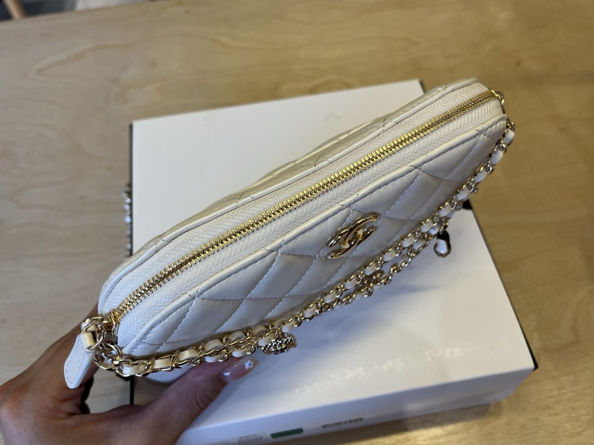 Chanel Chain Bag - Image 9