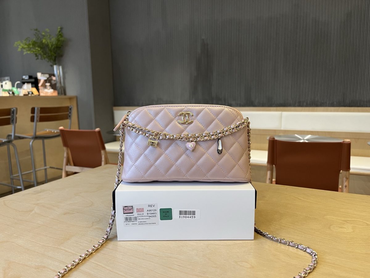 Chanel Chain Bag - Image 1