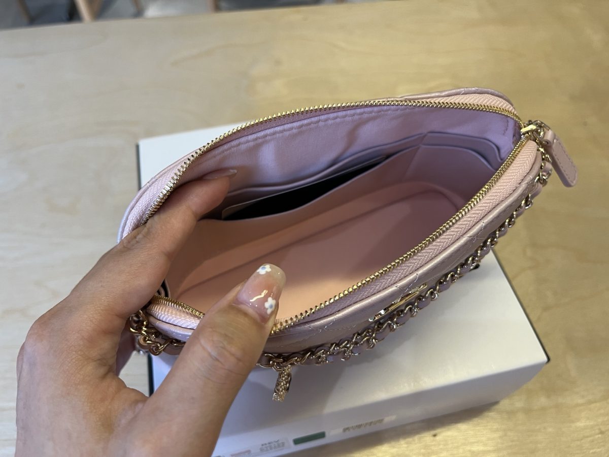Chanel Chain Bag - Image 9