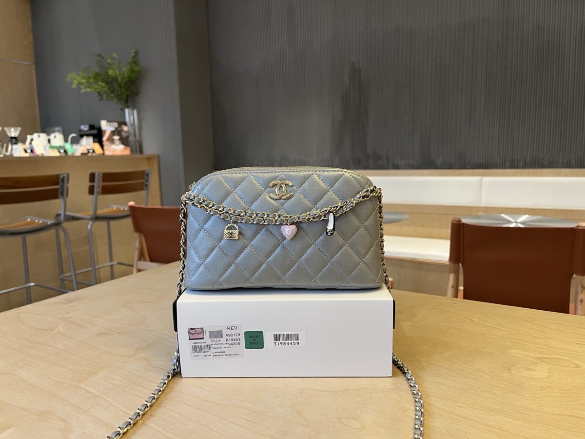Chanel Chain Bag - Image 1