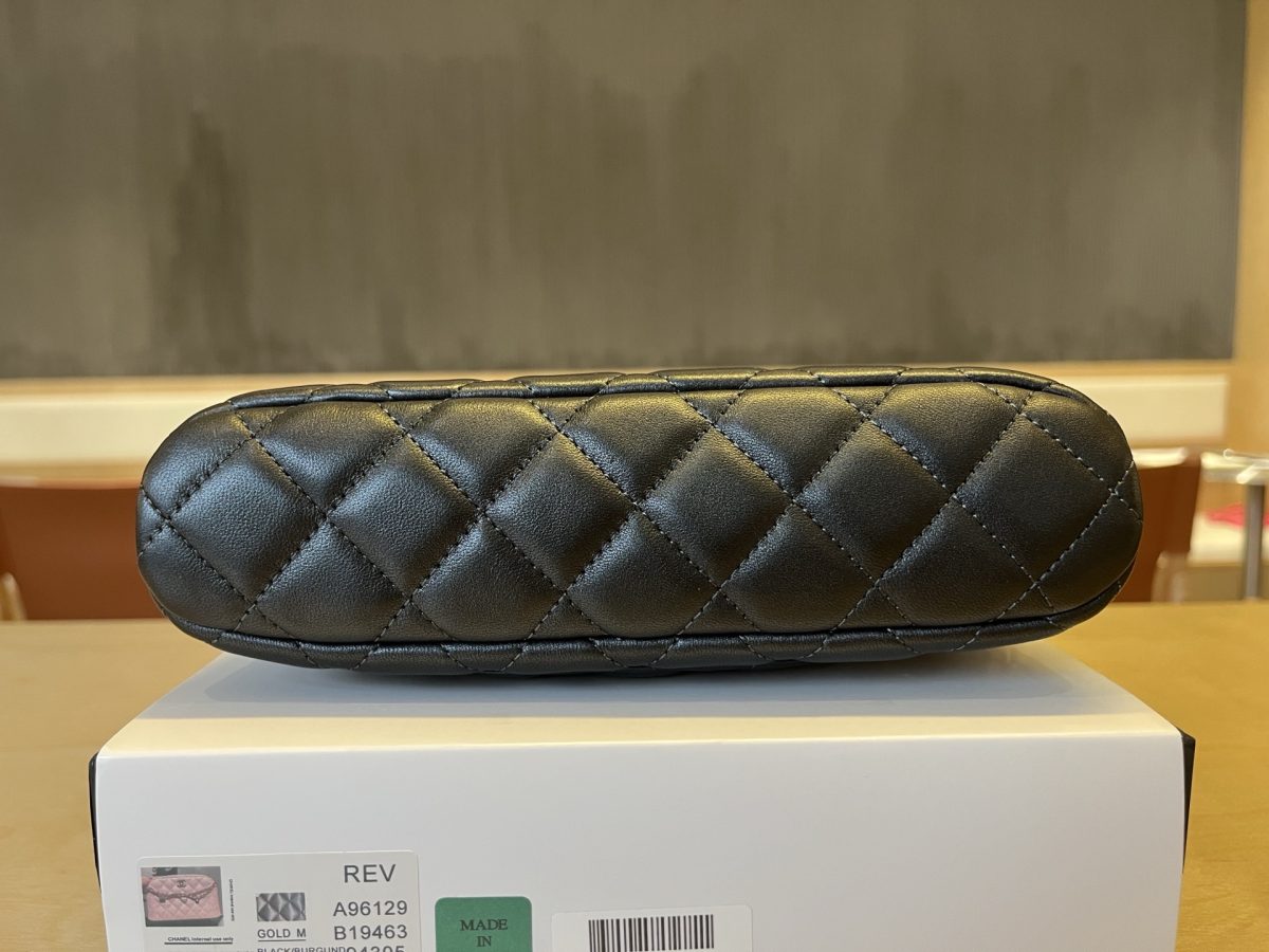 Chanel Chain Bag - Image 8