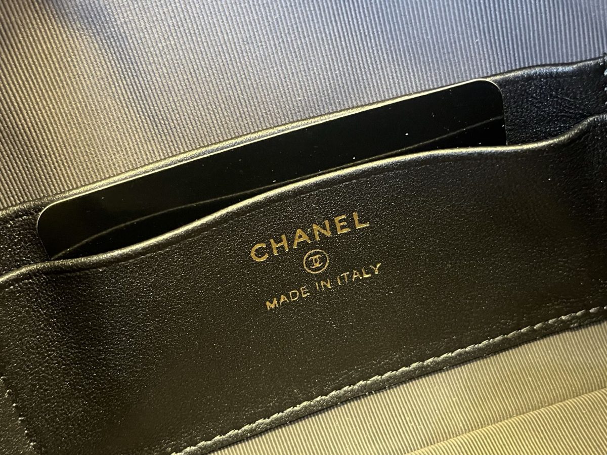 Chanel Chain Bag - Image 6