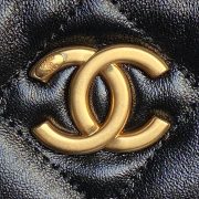 Chanel shoulder bag - Image 3