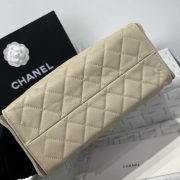 Chanel Hobo bag - Image 6