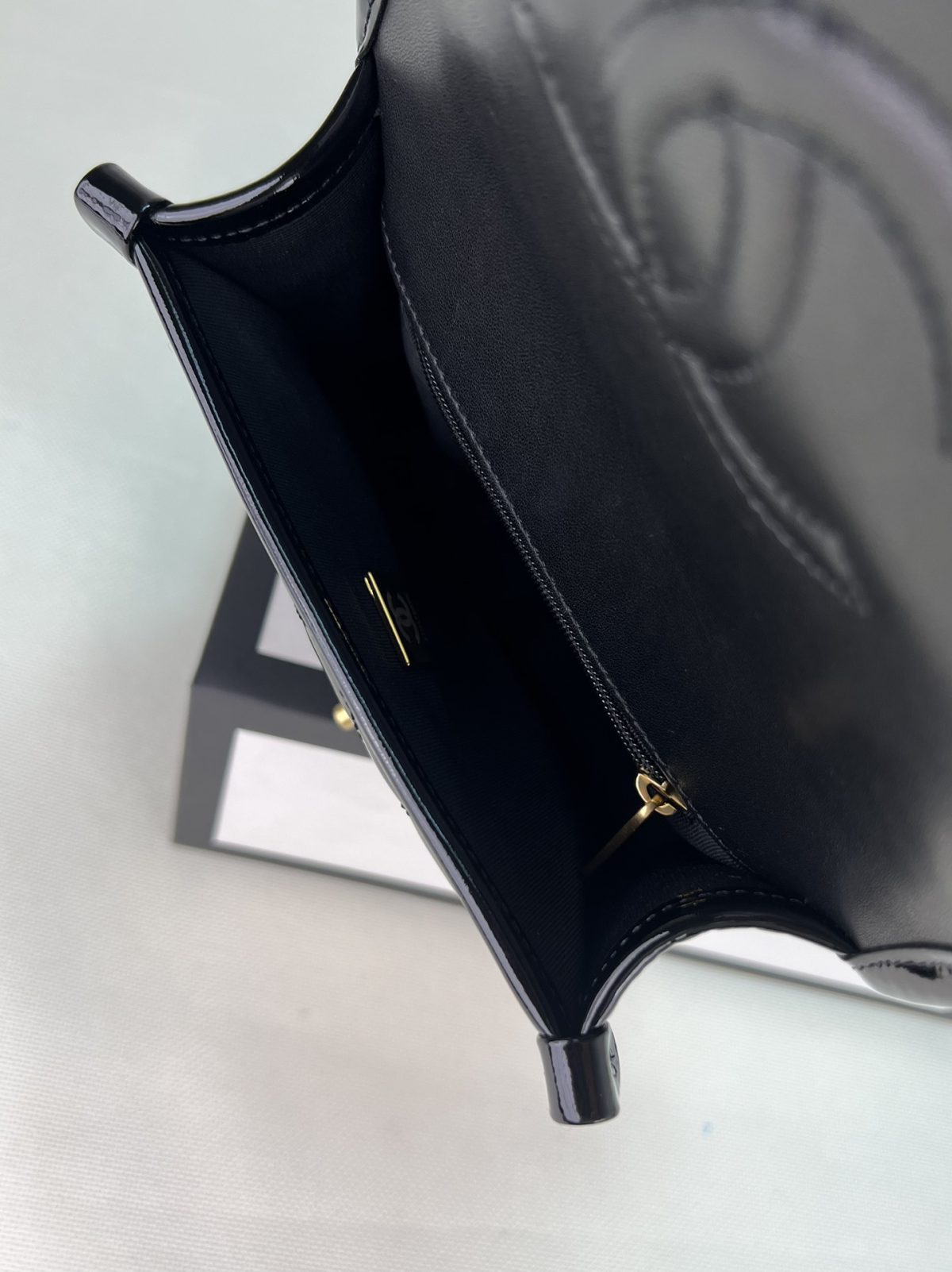 Chanel Shoulder Bag - Image 8