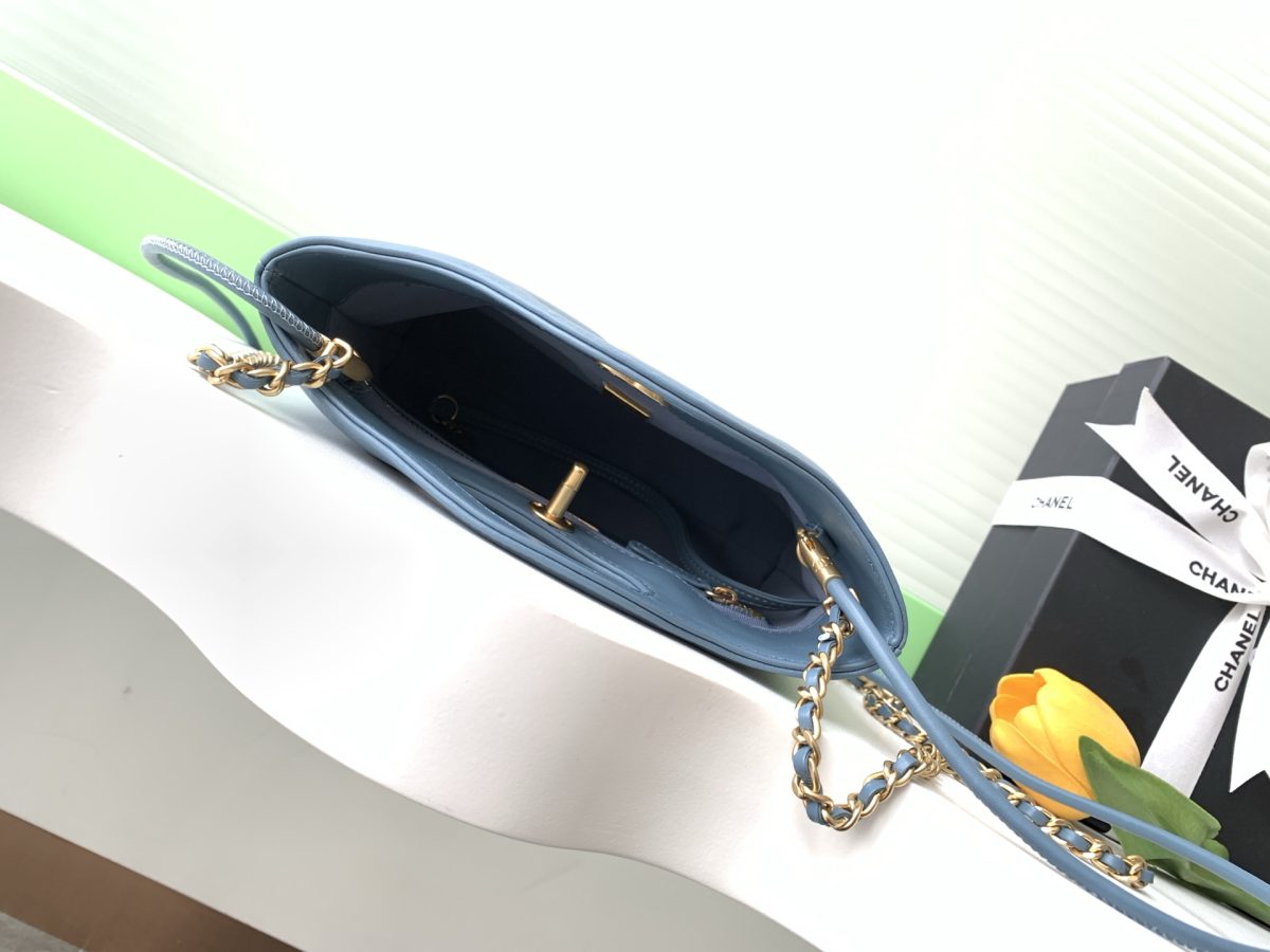 Chanel 31Bag - Image 4
