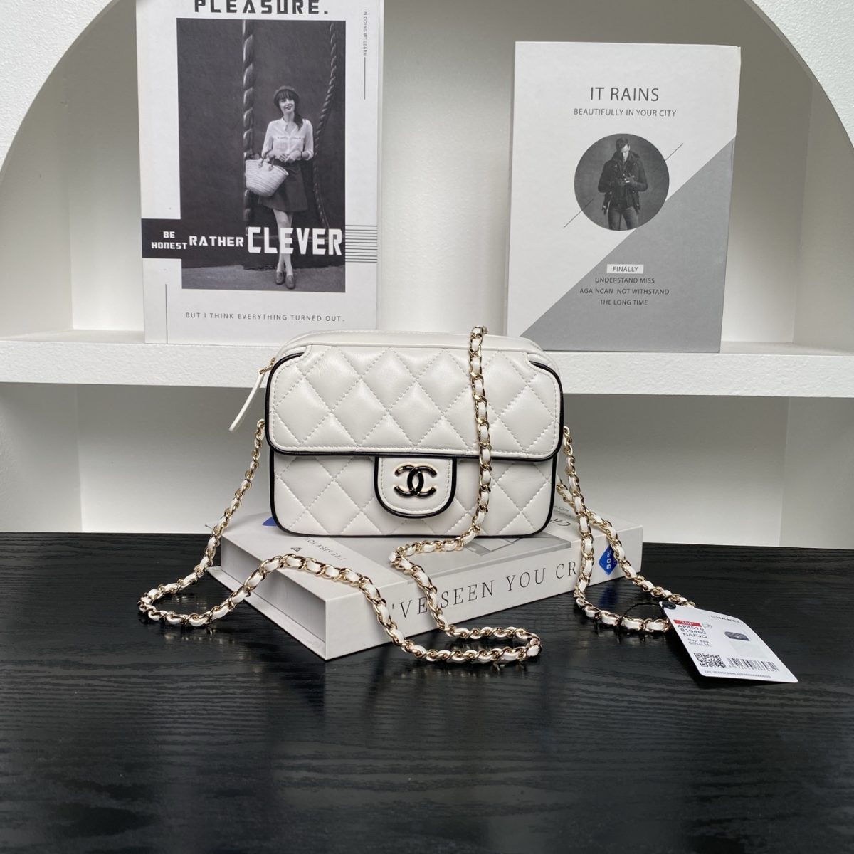 Chanel Chain Bag - Image 1