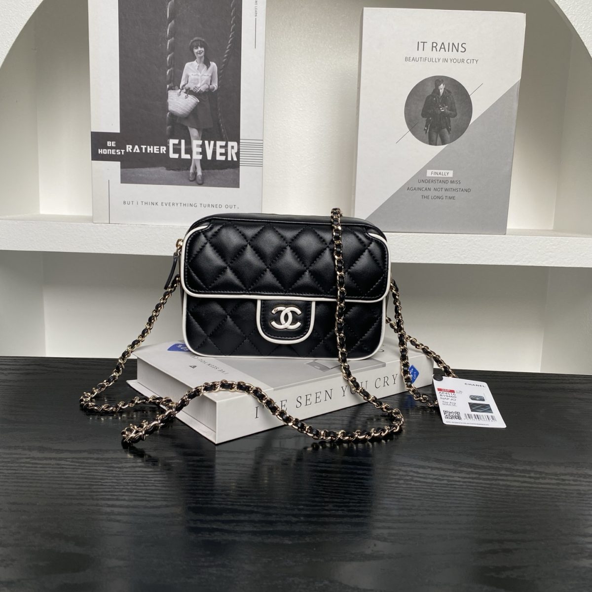 Chanel Chain Bag - Image 1