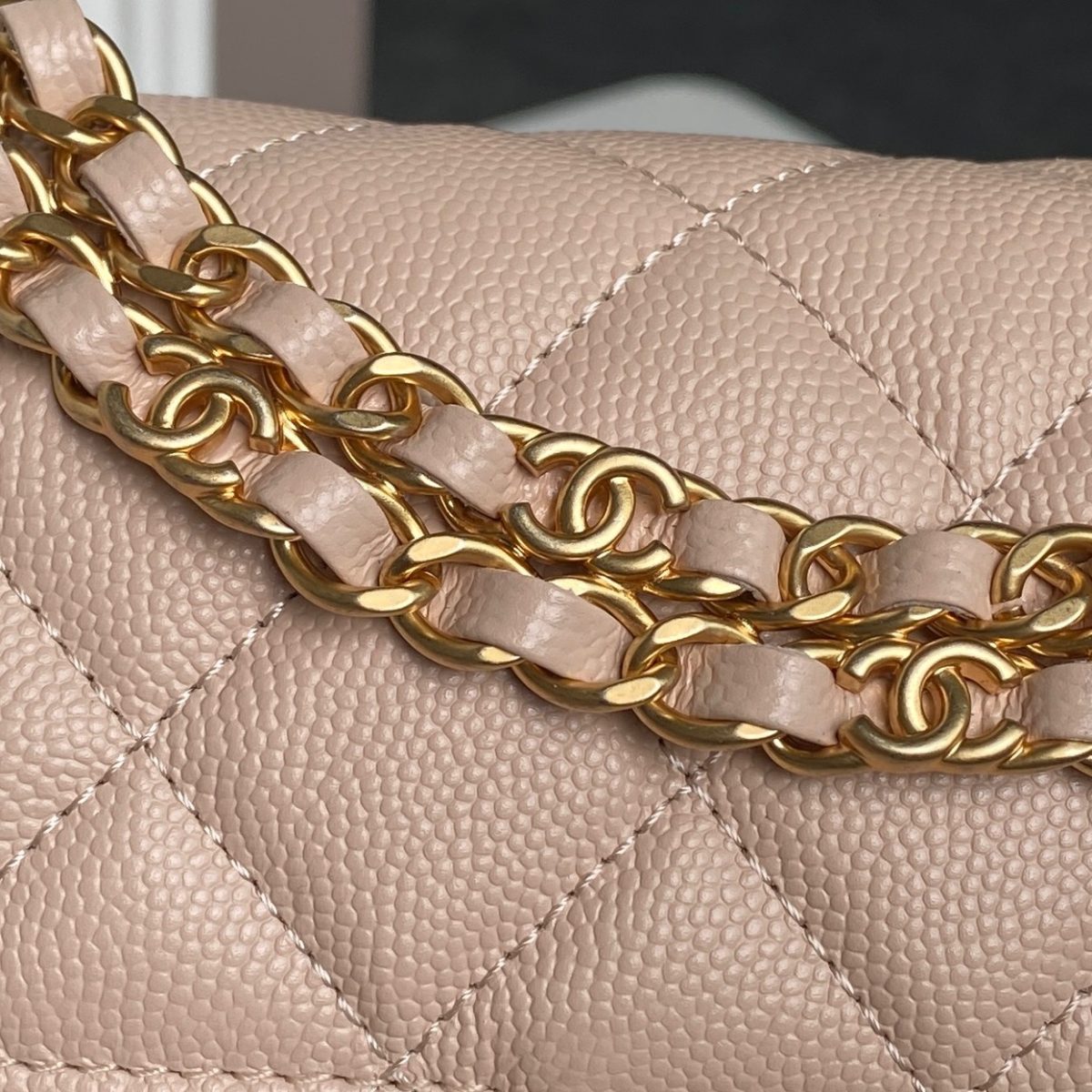 Chanel Chain Bag - Image 4