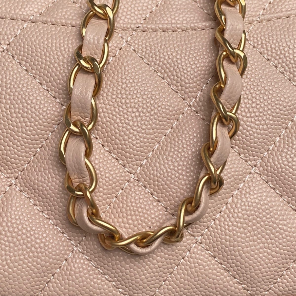 Chanel Chain Bag - Image 6