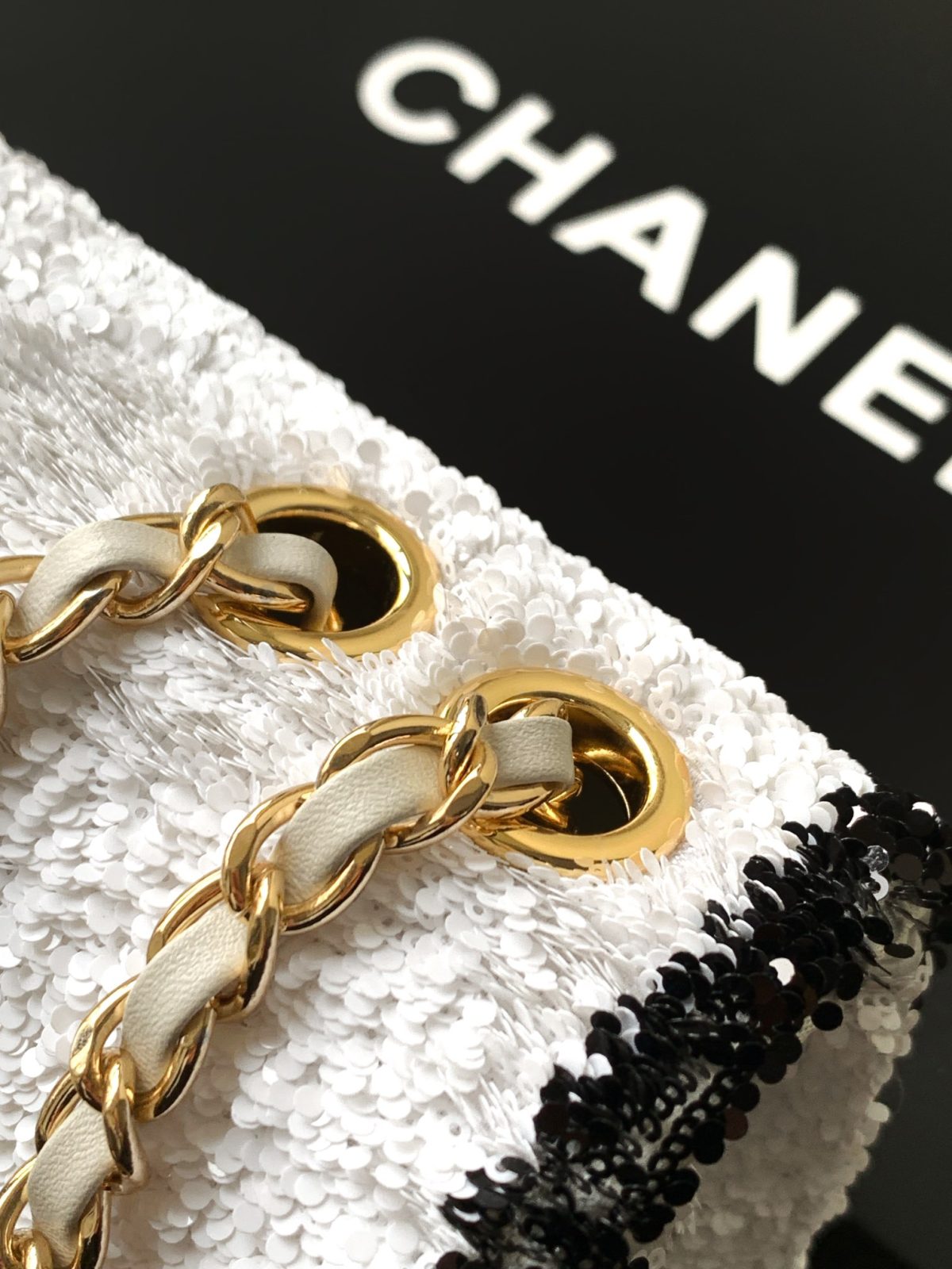 Chanel Chain Bag - Image 5