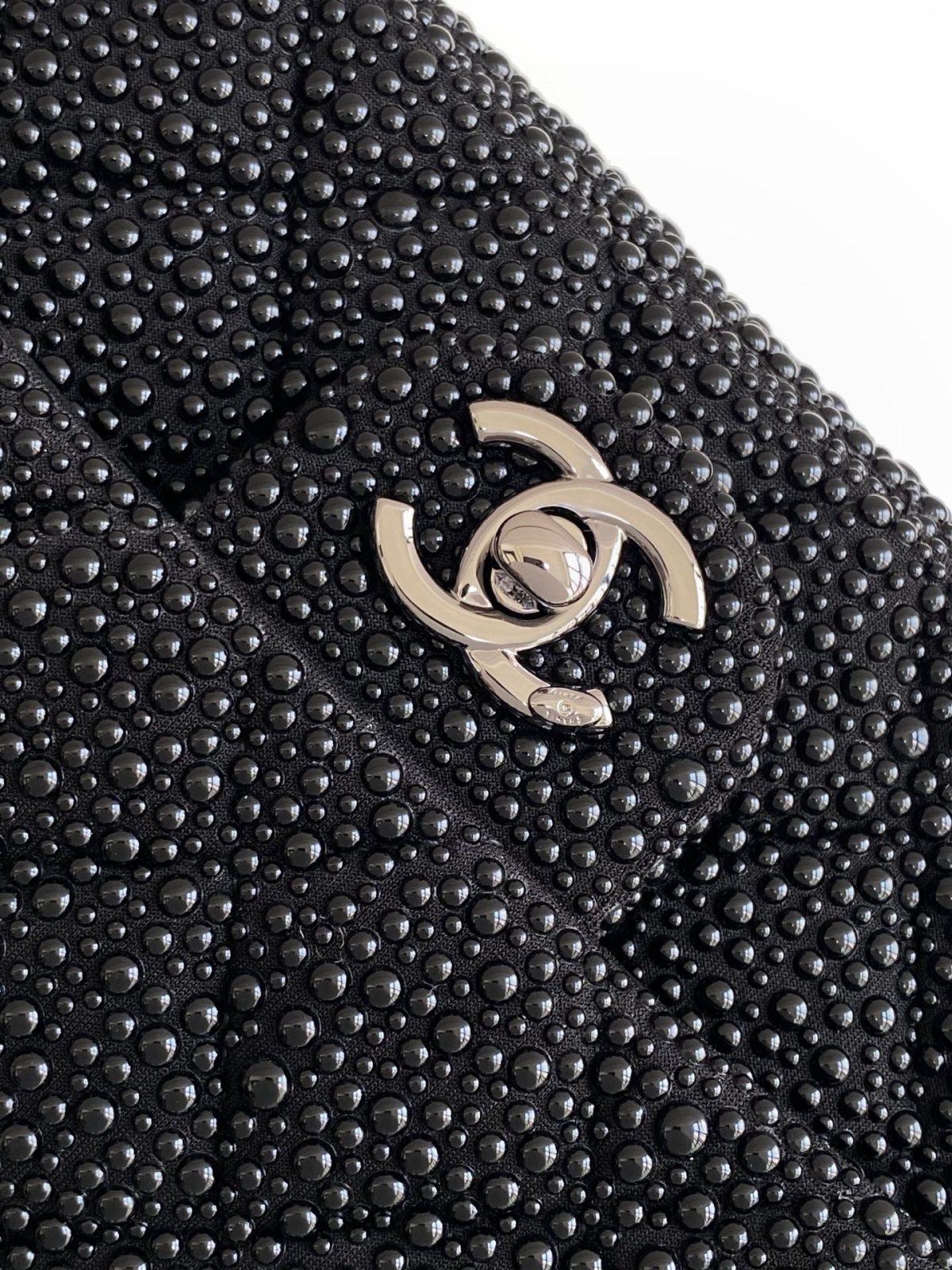 Chanel Classic Flap Bag - Image 8