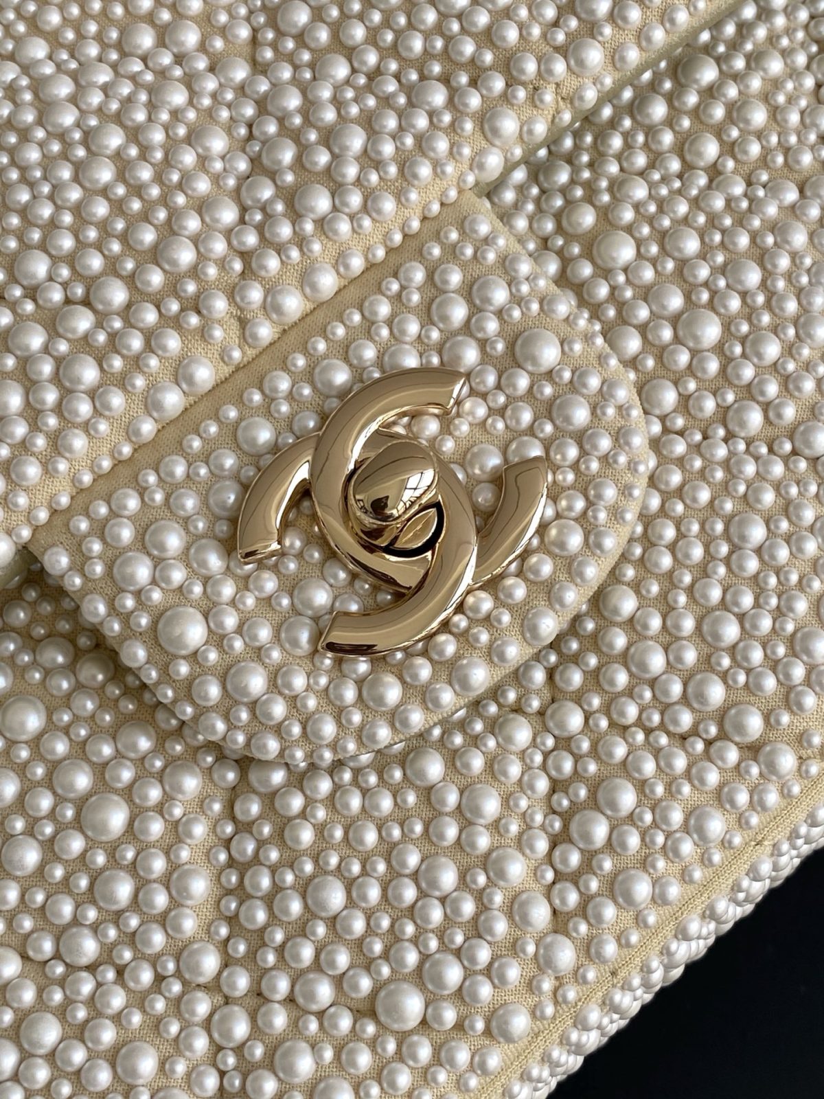 Chanel Classic Flap Bag - Image 5