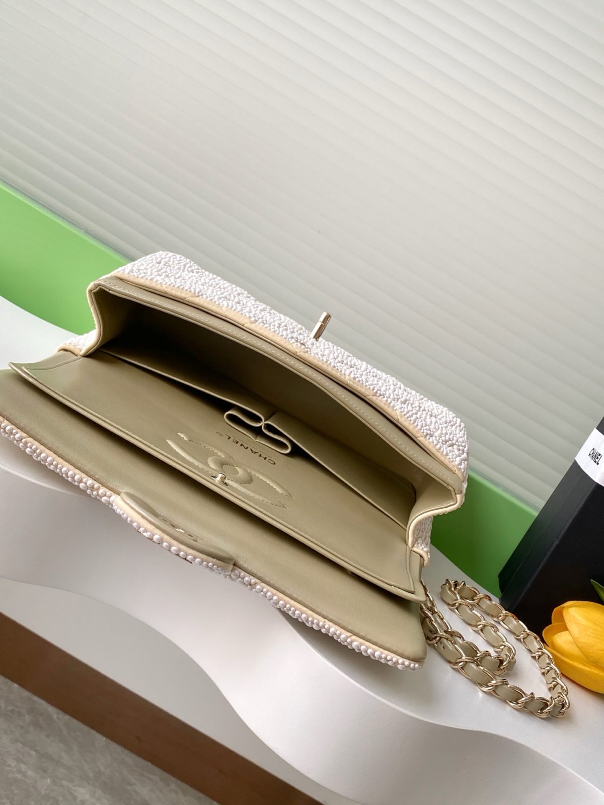 Chanel Classic Flap Bag - Image 7