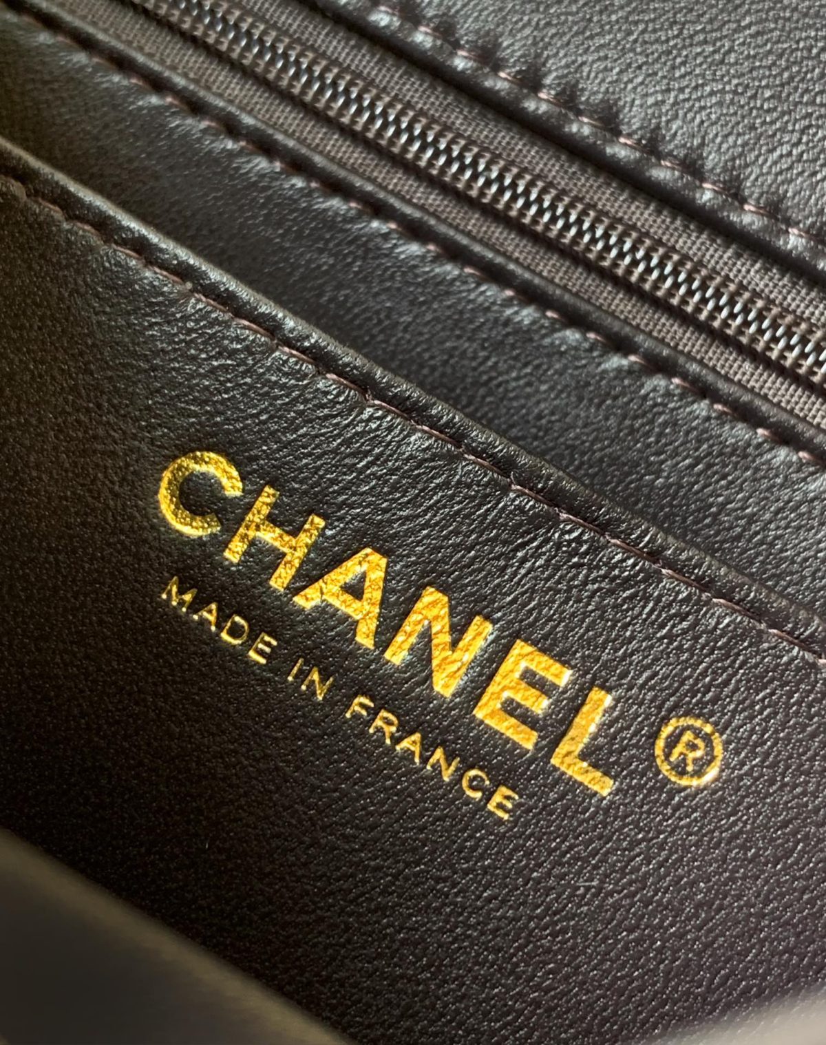 Chanel Classic Flap Sheepskin Bag - Image 9