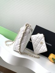 Chanel Hollow mesh bag - Image 9