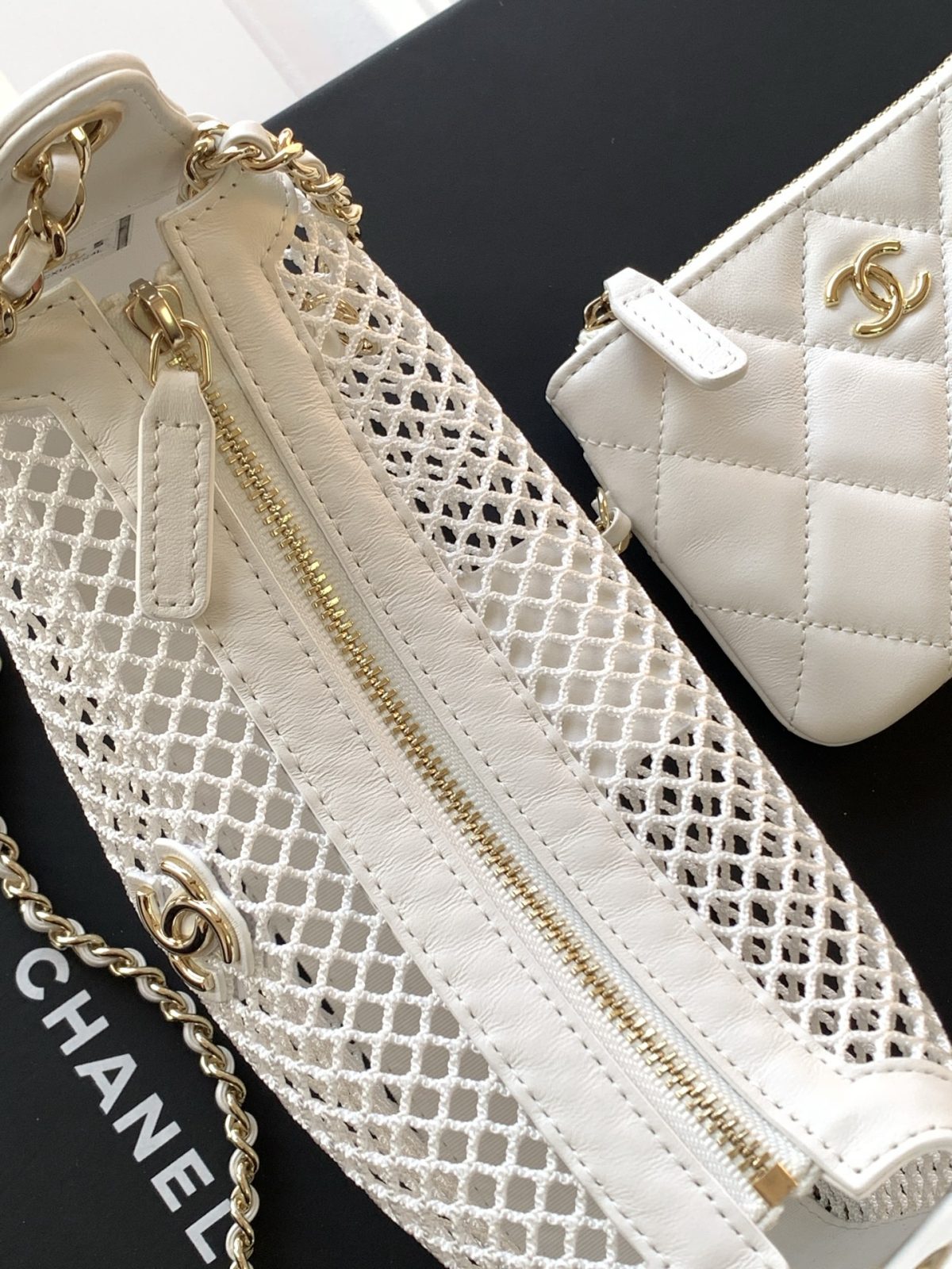 Chanel Hollow mesh bag - Image 8