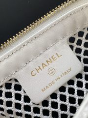 Chanel Hollow mesh bag - Image 7