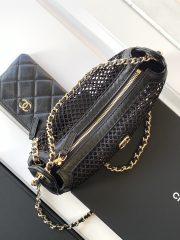 Chanel Hollow Mesh Bag - Image 7