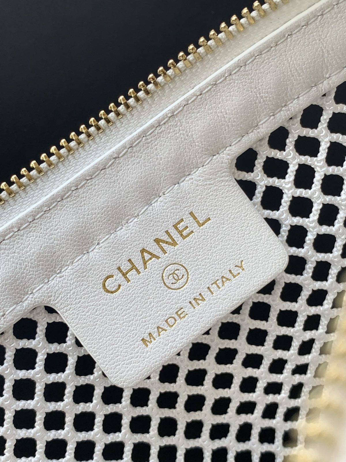 Chanel Hollow Mesh Bag - Image 9