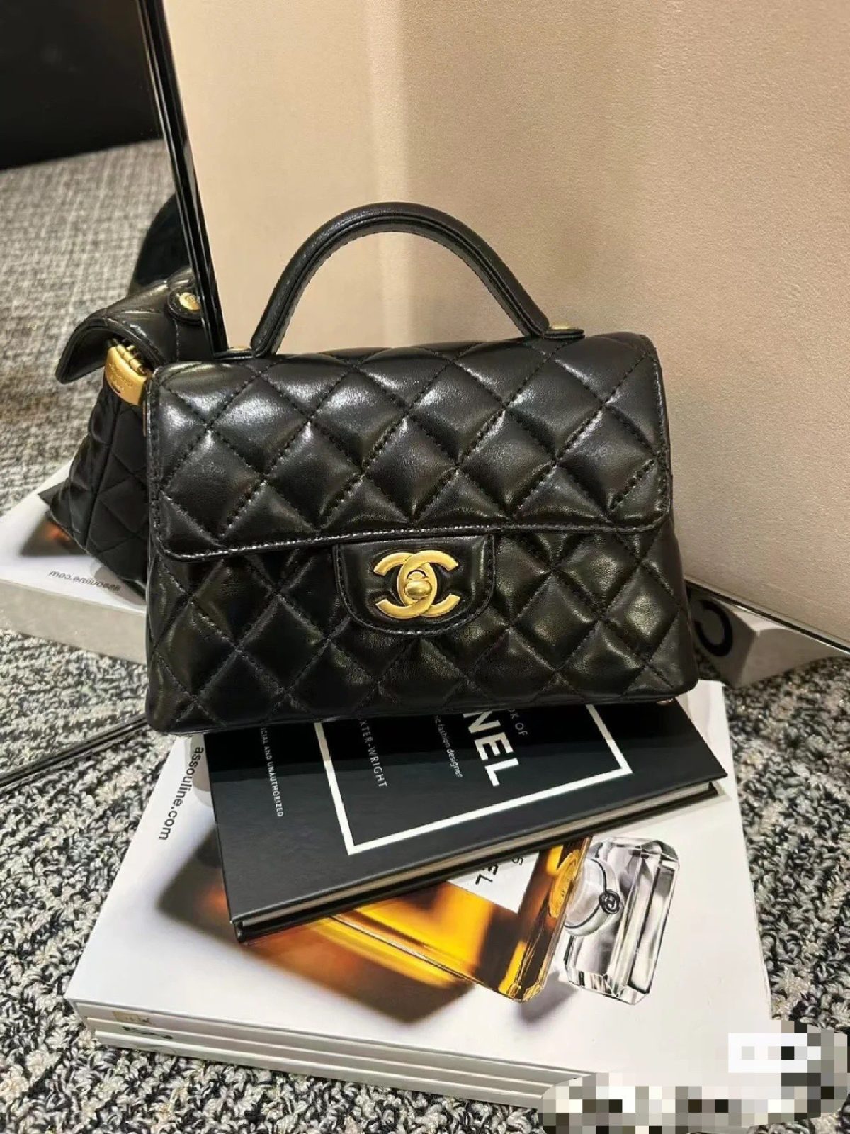 Chanel Kelly Handbag - Image 1