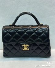 Chanel Kelly Handbag - Image 3