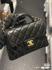 Chanel Kelly Handbag - Image 6