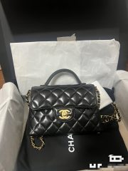 Chanel Kelly Handbag - Image 7