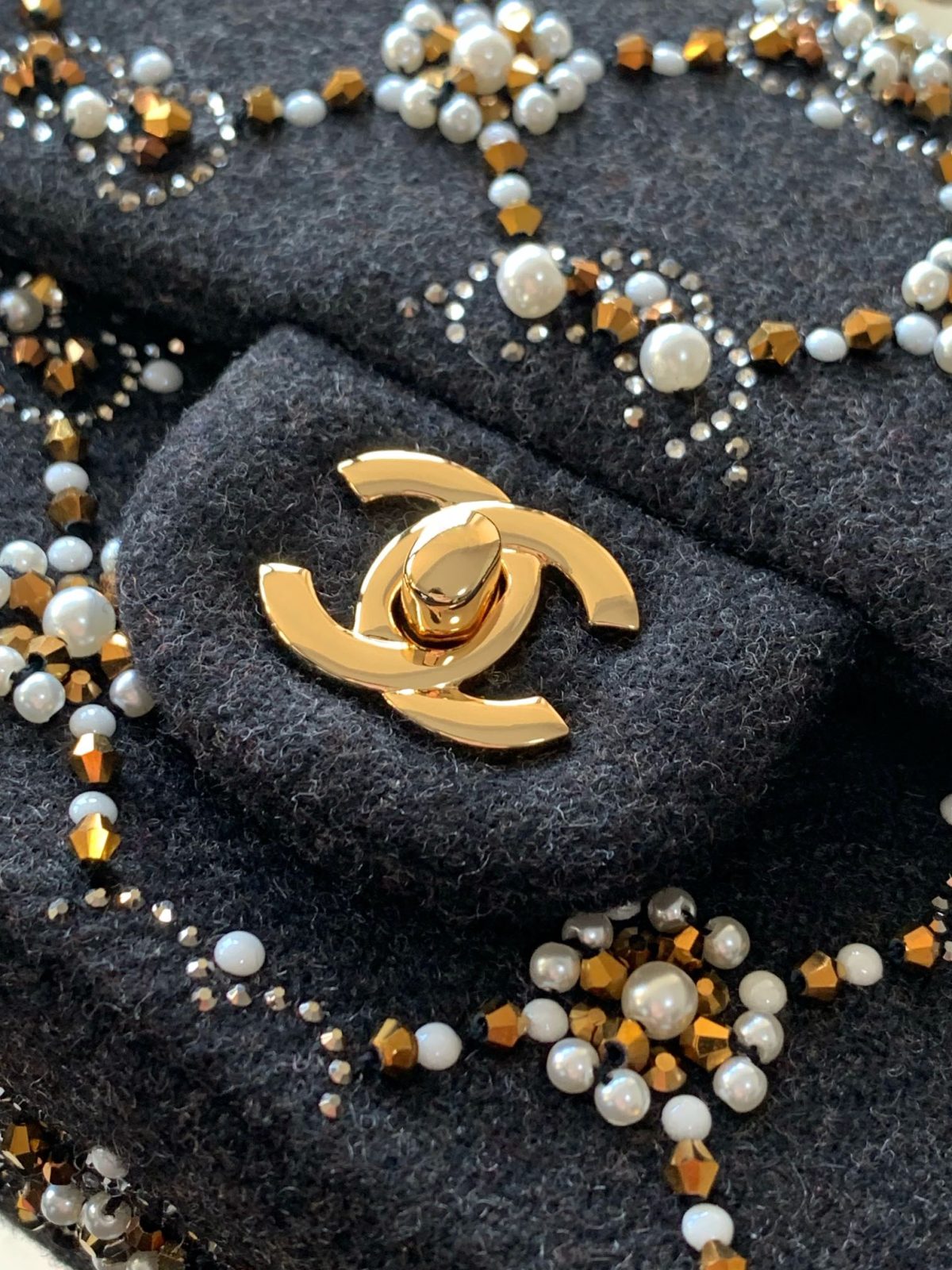 Chanel Classic Flap Bag - Image 6