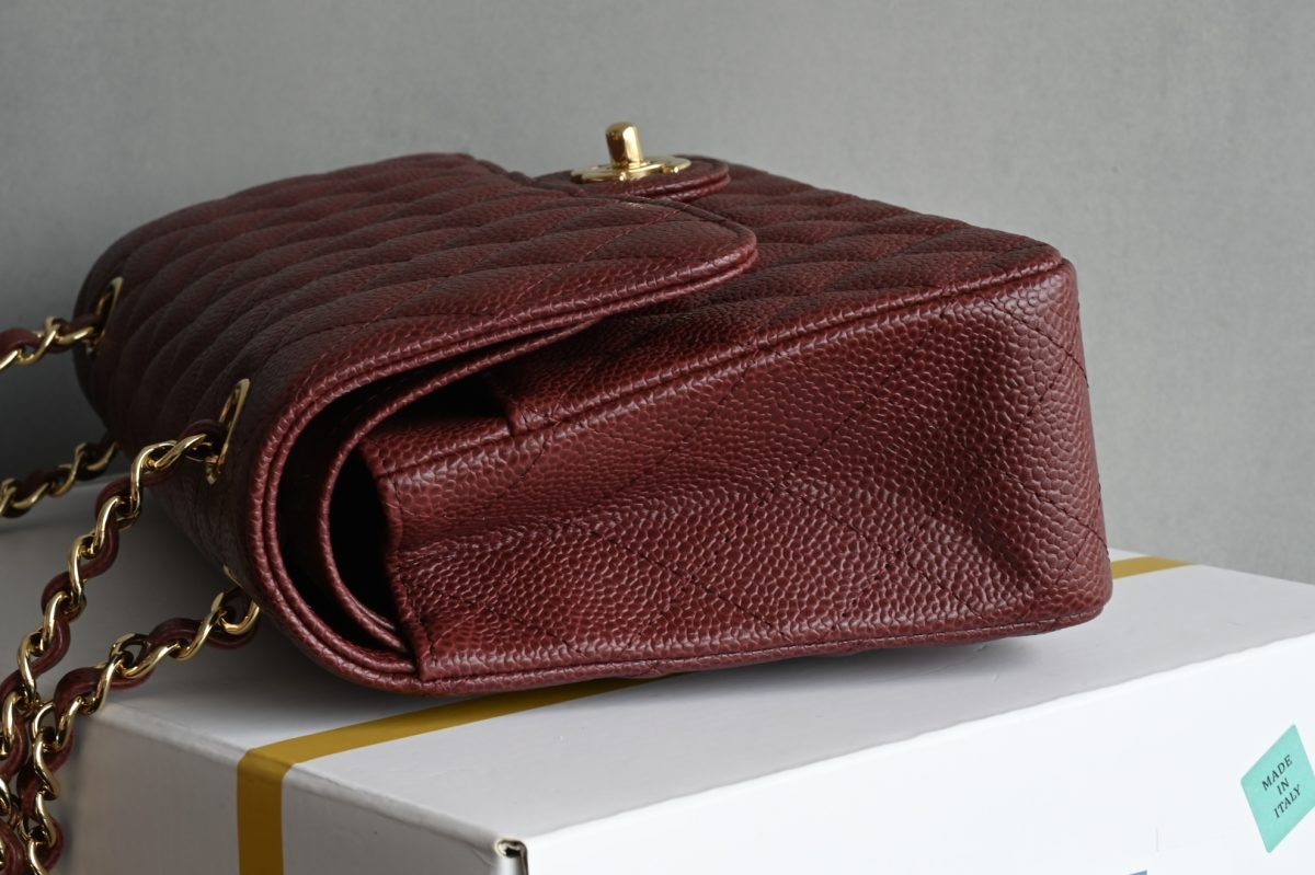 Chanel Classic Flap Bag - Image 4