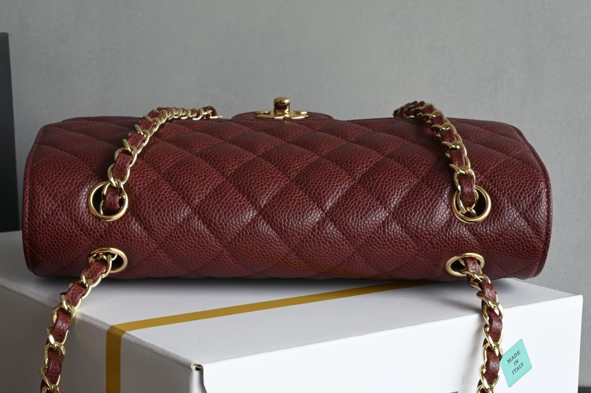 Chanel Classic Flap Bag - Image 5