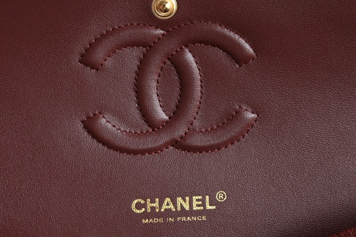 Chanel Classic Flap Bag - Image 8