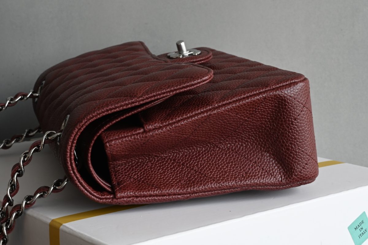 Chanel Classic Flap Bag - Image 4