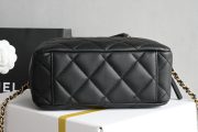 Chanel Camera Handbag - Image 4
