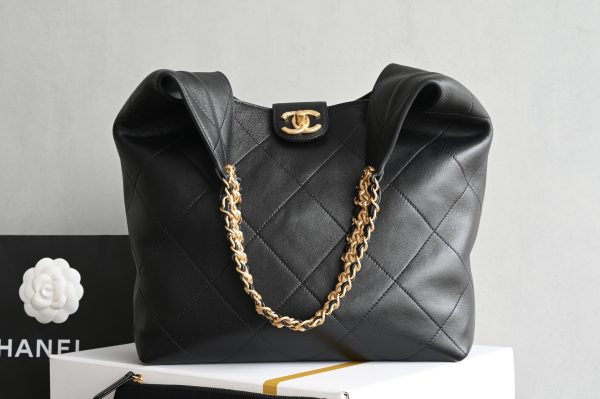Chanel Shopping Bag