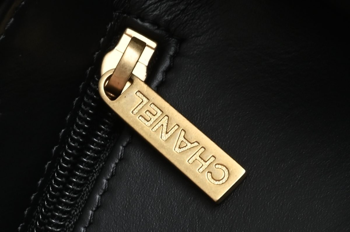Chanel Handbag - Image 8