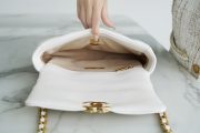 Chanel 19bag - Image 10