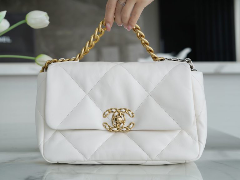 Chanel 19bag photo review