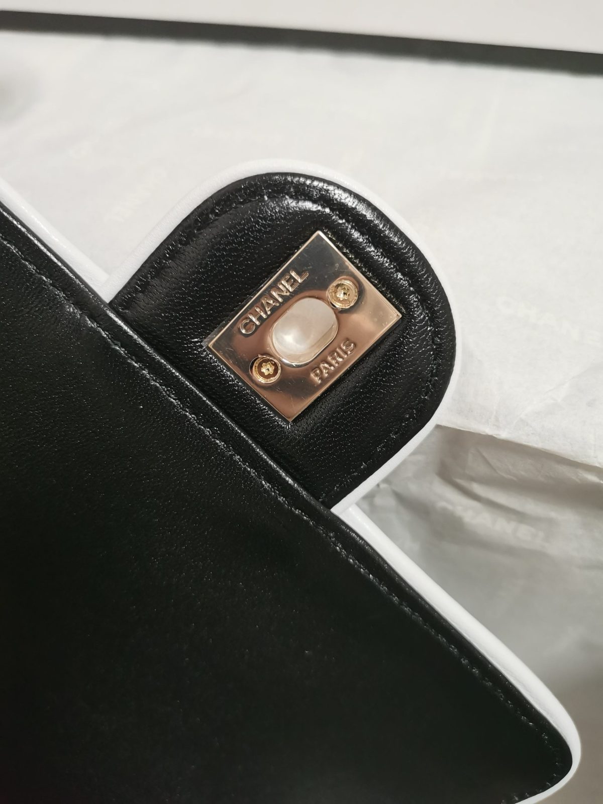 Chanel Chain Bag - Image 9