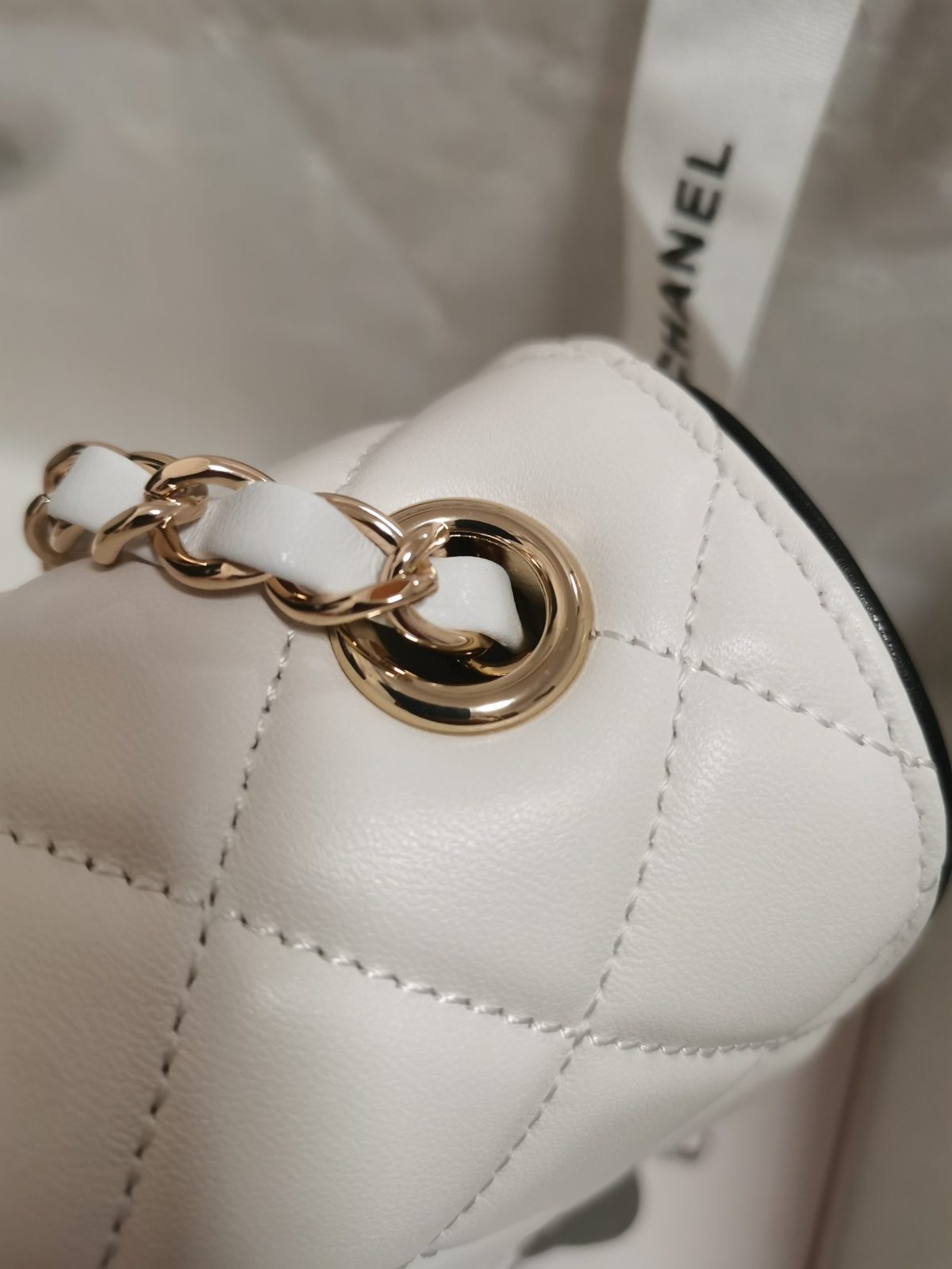 Chanel Chain Bag - Image 7
