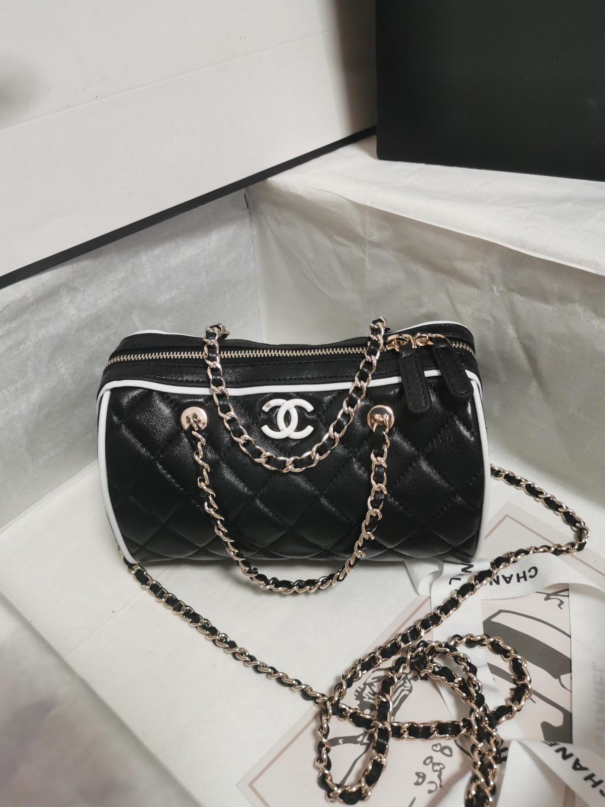 Chanel Chain Bag - Image 1